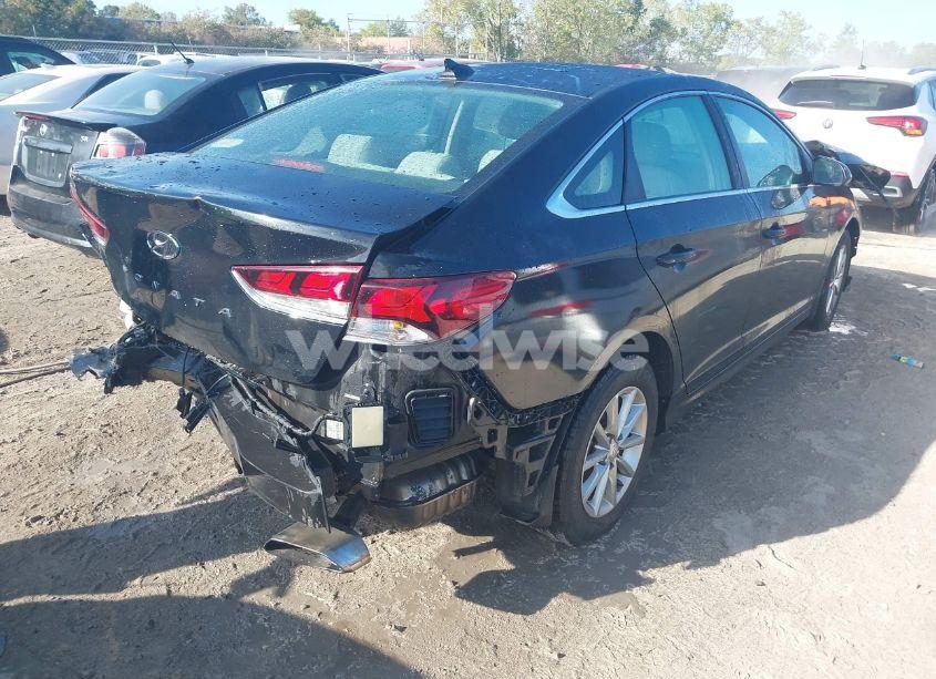 Photo 4 of 2018 Hyundai Sonata SE (VIN 5NPE24AF6JH694210)