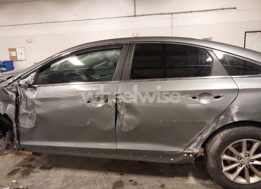 Photo 15 of 2018 Hyundai Sonata SE (VIN 5NPE24AF6JH699259)