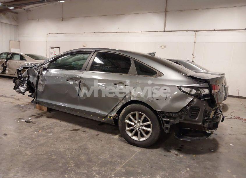 Photo 3 of 2018 Hyundai Sonata SE (VIN 5NPE24AF6JH699259)