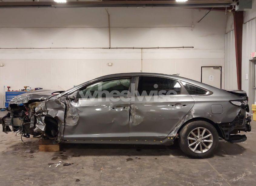 Photo 6 of 2018 Hyundai Sonata SE (VIN 5NPE24AF6JH699259)