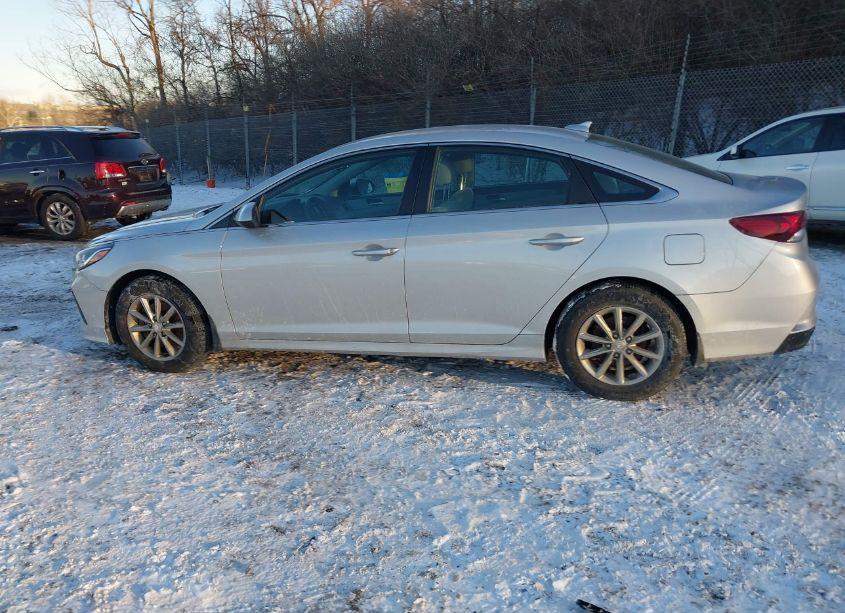 Photo 15 of 2018 Hyundai Sonata SE (VIN 5NPE24AF6JH708946)