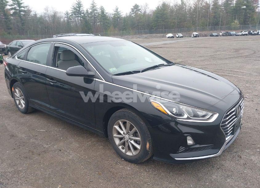 2019 Hyundai Sonata SE (VIN 5NPE24AF6KH726851) main photo