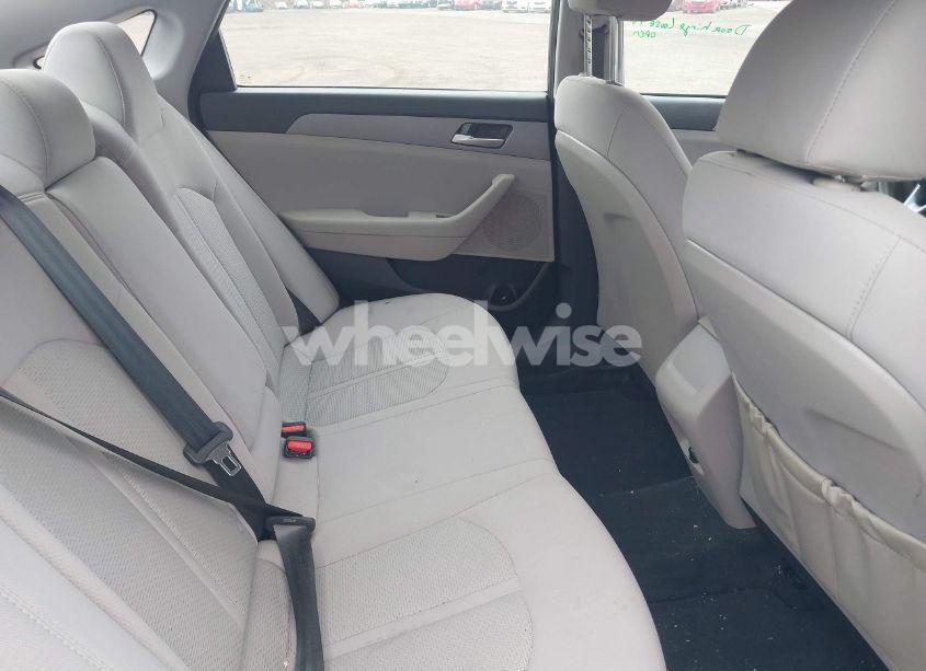 Photo 8 of 2019 Hyundai Sonata SE (VIN 5NPE24AF6KH726851)