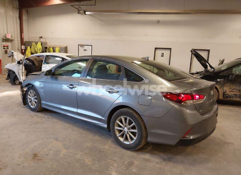 Photo 3 of 2019 Hyundai Sonata SE (VIN 5NPE24AF6KH741463)