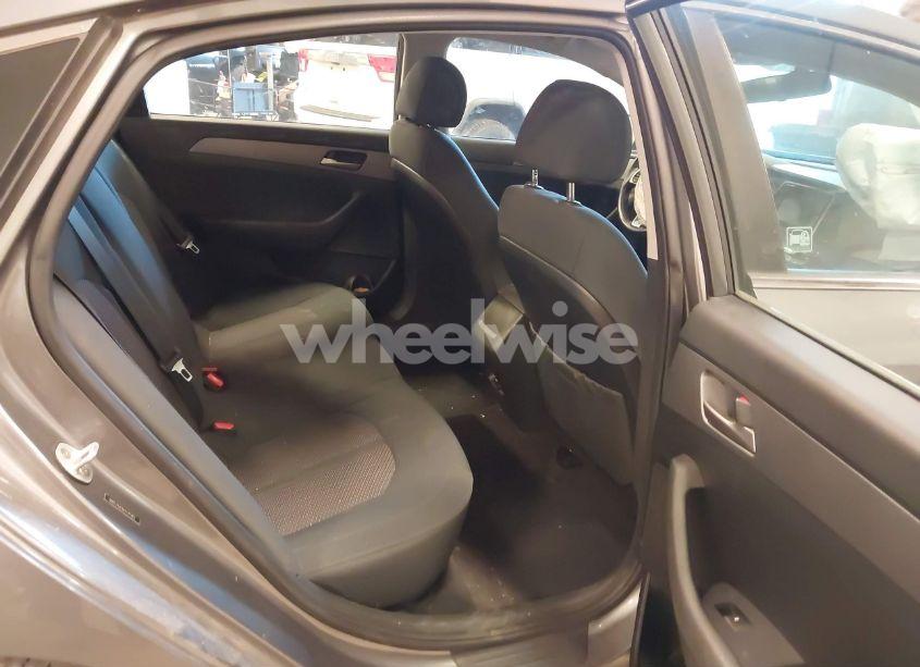 Photo 8 of 2019 Hyundai Sonata SE (VIN 5NPE24AF6KH741463)