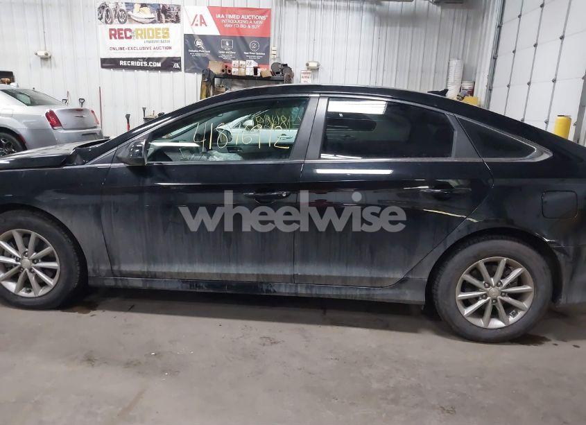 Photo 15 of 2019 Hyundai Sonata SE (VIN 5NPE24AF6KH741494)