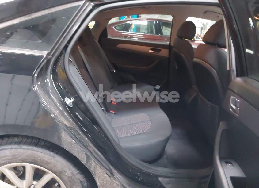 Photo 8 of 2019 Hyundai Sonata SE (VIN 5NPE24AF6KH741494)