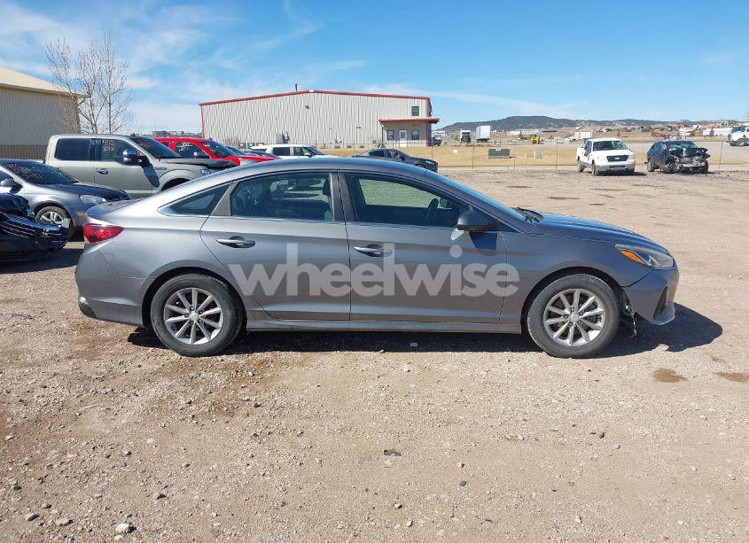 Photo 13 of 2019 Hyundai Sonata SE (VIN 5NPE24AF6KH743102)