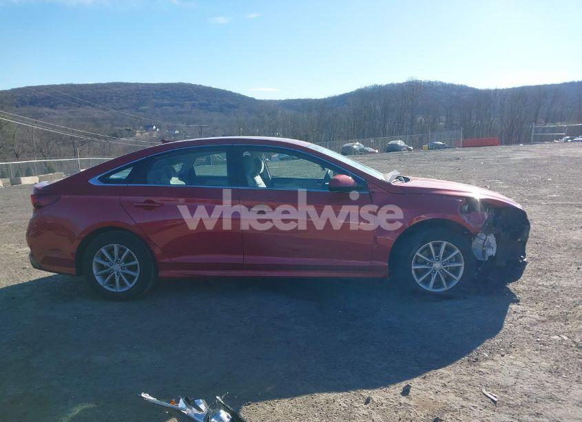 Photo 14 of 2019 Hyundai Sonata SE (VIN 5NPE24AF6KH759817)