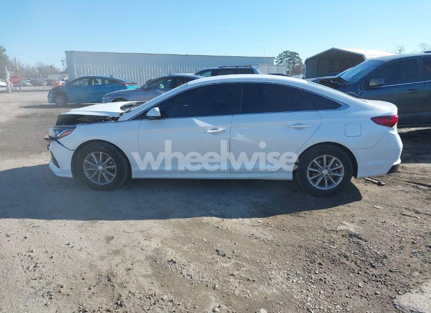 Photo 14 of 2019 Hyundai Sonata SE (VIN 5NPE24AF6KH774236)