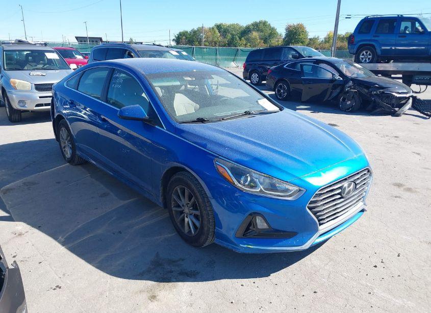 2019 Hyundai Sonata SE (VIN 5NPE24AF6KH778075) main photo