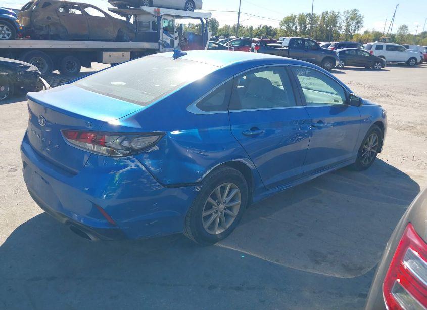 Photo 4 of 2019 Hyundai Sonata SE (VIN 5NPE24AF6KH778075)