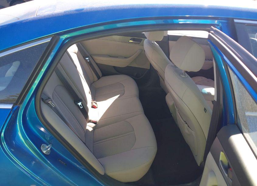 Photo 8 of 2019 Hyundai Sonata SE (VIN 5NPE24AF6KH778075)