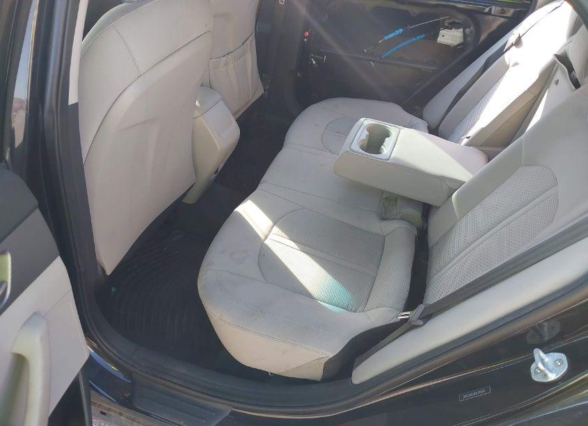 Photo 8 of 2019 Hyundai Sonata SE (VIN 5NPE24AF6KH790534)