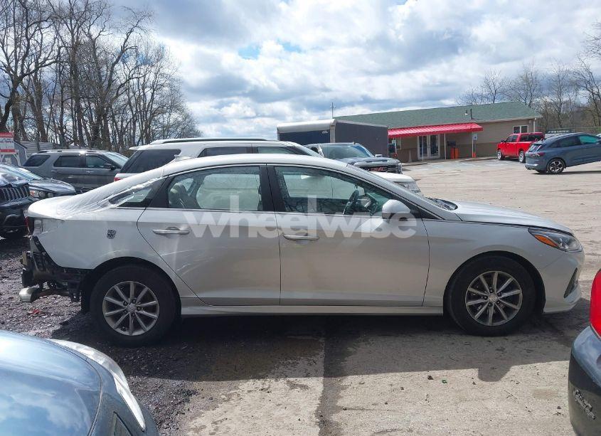 Photo 14 of 2019 Hyundai Sonata SE (VIN 5NPE24AF6KH815674)
