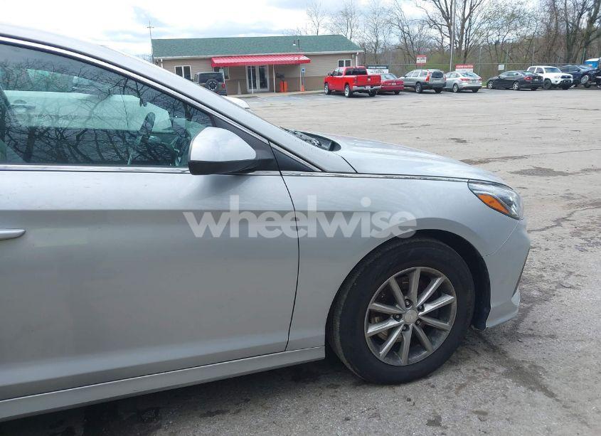Photo 20 of 2019 Hyundai Sonata SE (VIN 5NPE24AF6KH815674)