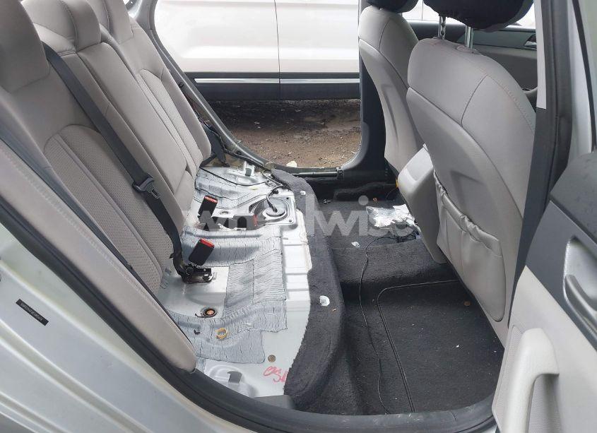 Photo 8 of 2019 Hyundai Sonata SE (VIN 5NPE24AF6KH815674)