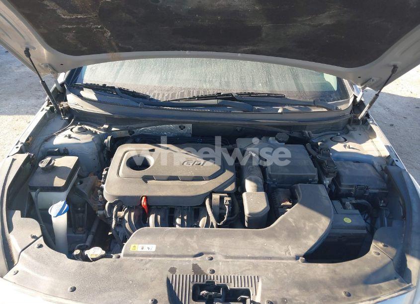 Photo 10 of 2015 Hyundai Sonata SE (VIN 5NPE24AF7FH005198)