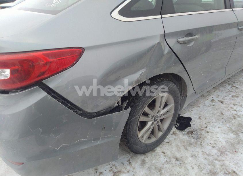 Photo 6 of 2015 Hyundai Sonata SE (VIN 5NPE24AF7FH007341)
