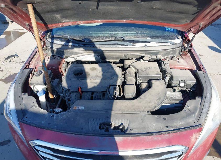 Photo 10 of 2015 Hyundai Sonata SE (VIN 5NPE24AF7FH013110)