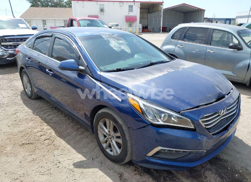 2015 Hyundai Sonata SE (VIN 5NPE24AF7FH057995) main photo