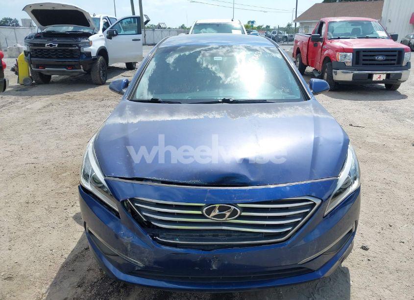 Photo 13 of 2015 Hyundai Sonata SE (VIN 5NPE24AF7FH057995)