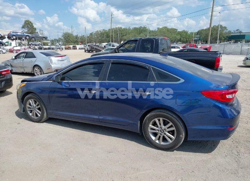 Photo 15 of 2015 Hyundai Sonata SE (VIN 5NPE24AF7FH057995)
