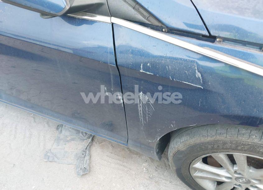 Photo 18 of 2015 Hyundai Sonata SE (VIN 5NPE24AF7FH057995)