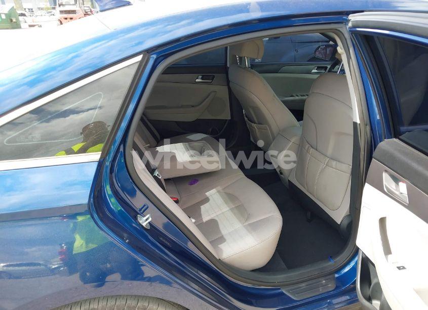 Photo 8 of 2015 Hyundai Sonata SE (VIN 5NPE24AF7FH057995)