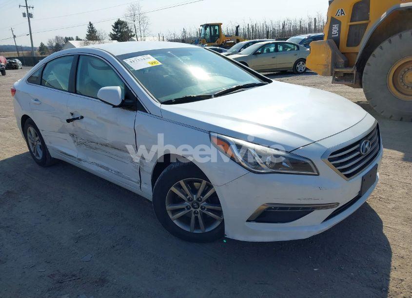 2015 Hyundai Sonata SE (VIN 5NPE24AF7FH089202) main photo