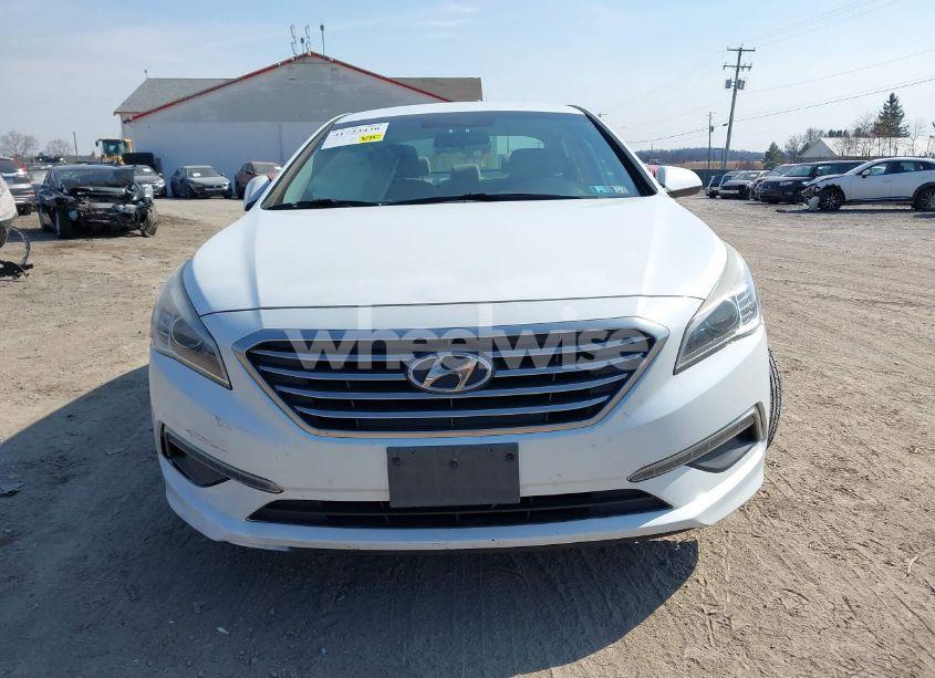 Photo 12 of 2015 Hyundai Sonata SE (VIN 5NPE24AF7FH089202)