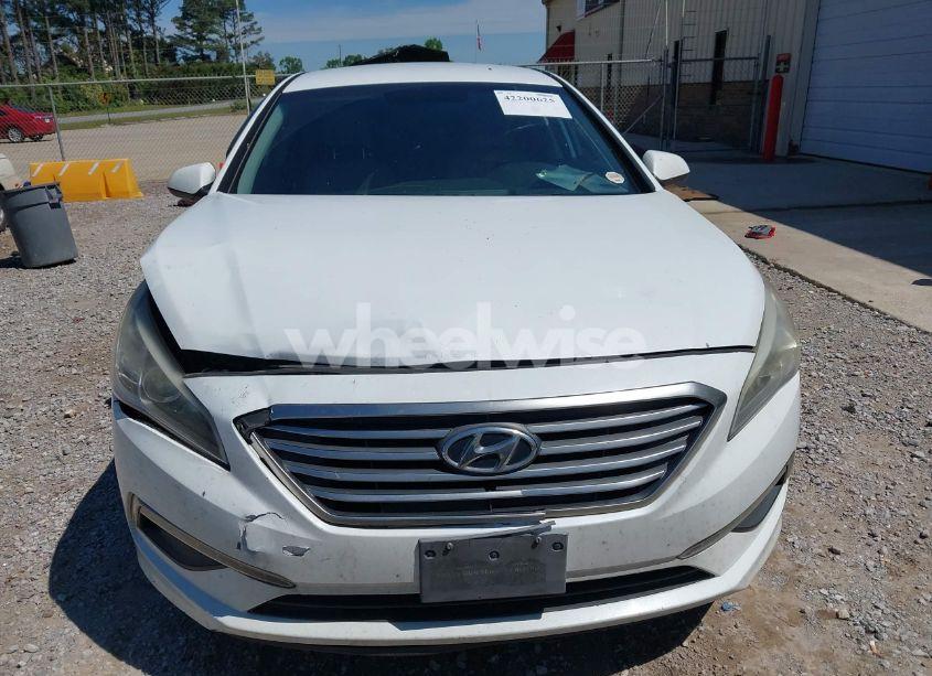 Photo 6 of 2015 Hyundai Sonata SE (VIN 5NPE24AF7FH125180)