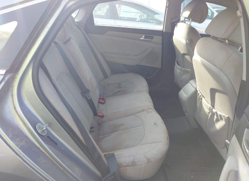 Photo 8 of 2015 Hyundai Sonata SE (VIN 5NPE24AF7FH125650)