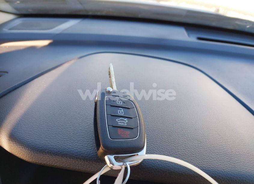 Photo 11 of 2015 Hyundai Sonata SE (VIN 5NPE24AF7FH141685)