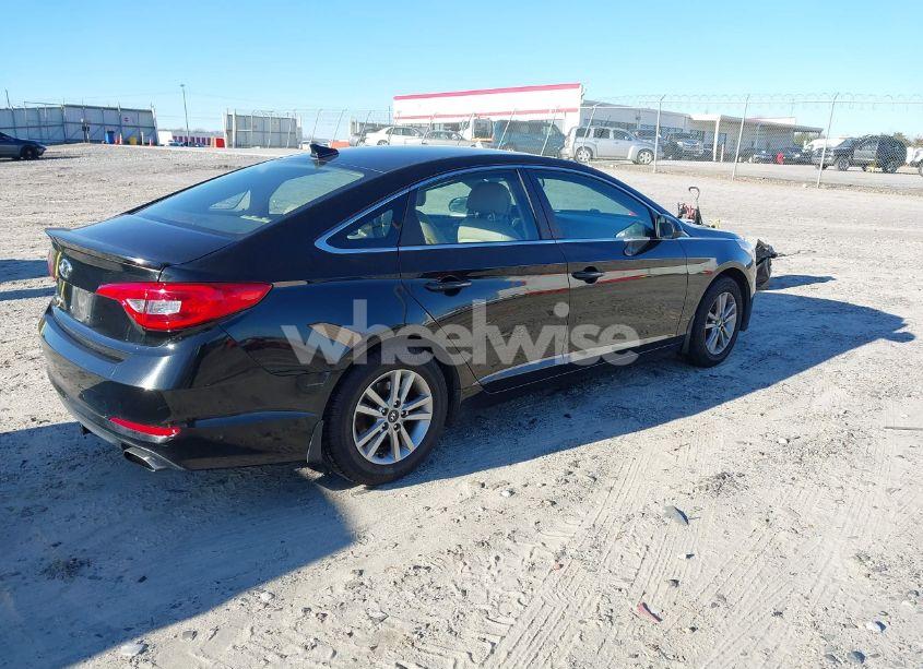 Photo 4 of 2015 Hyundai Sonata SE (VIN 5NPE24AF7FH141685)