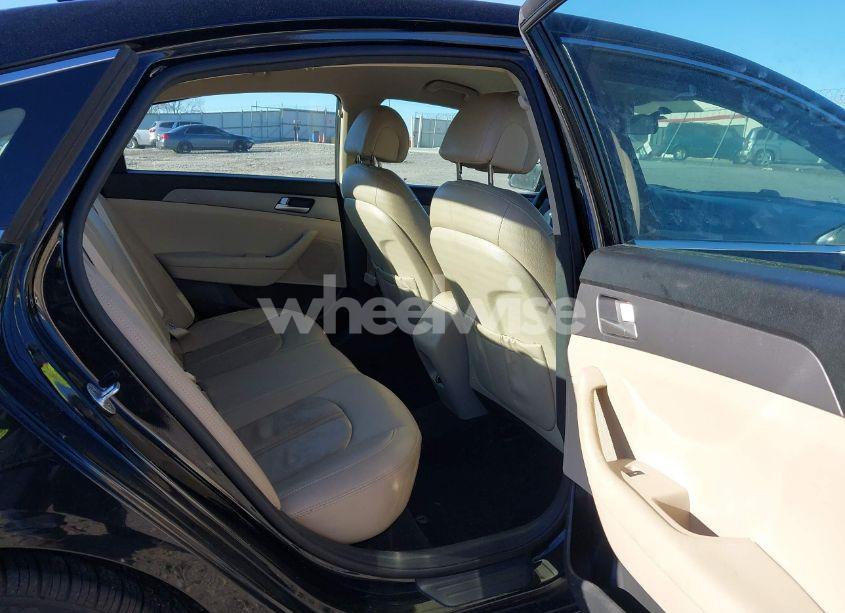 Photo 8 of 2015 Hyundai Sonata SE (VIN 5NPE24AF7FH141685)