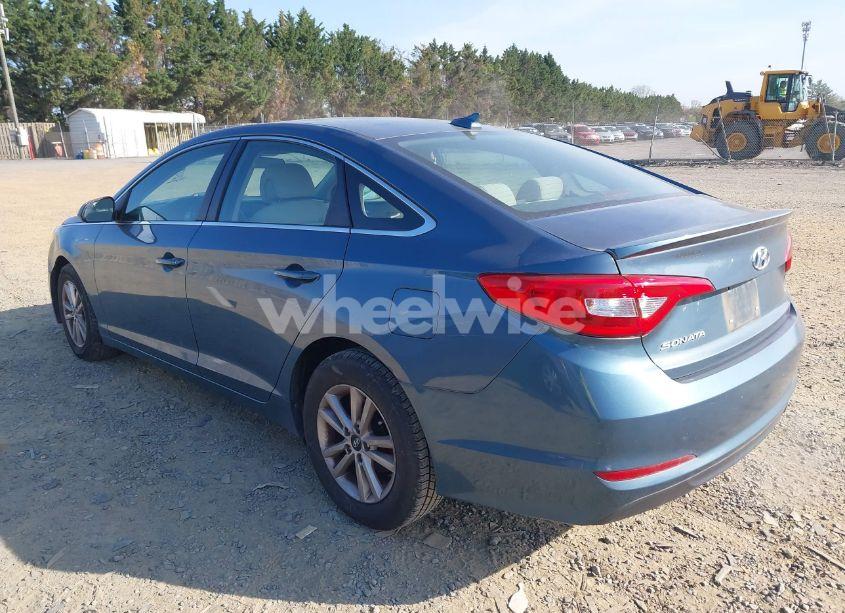 Photo 3 of 2015 Hyundai Sonata SE (VIN 5NPE24AF7FH146515)