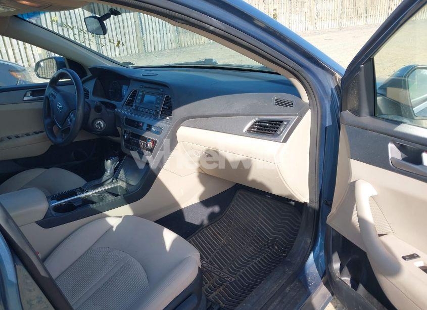 Photo 5 of 2015 Hyundai Sonata SE (VIN 5NPE24AF7FH146515)