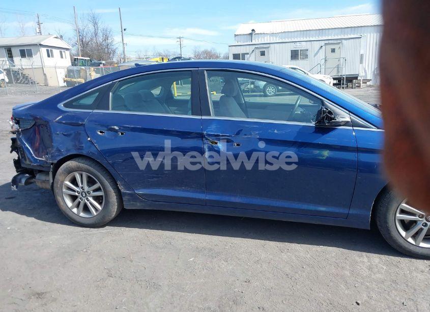Photo 13 of 2015 Hyundai Sonata SE (VIN 5NPE24AF7FH158728)