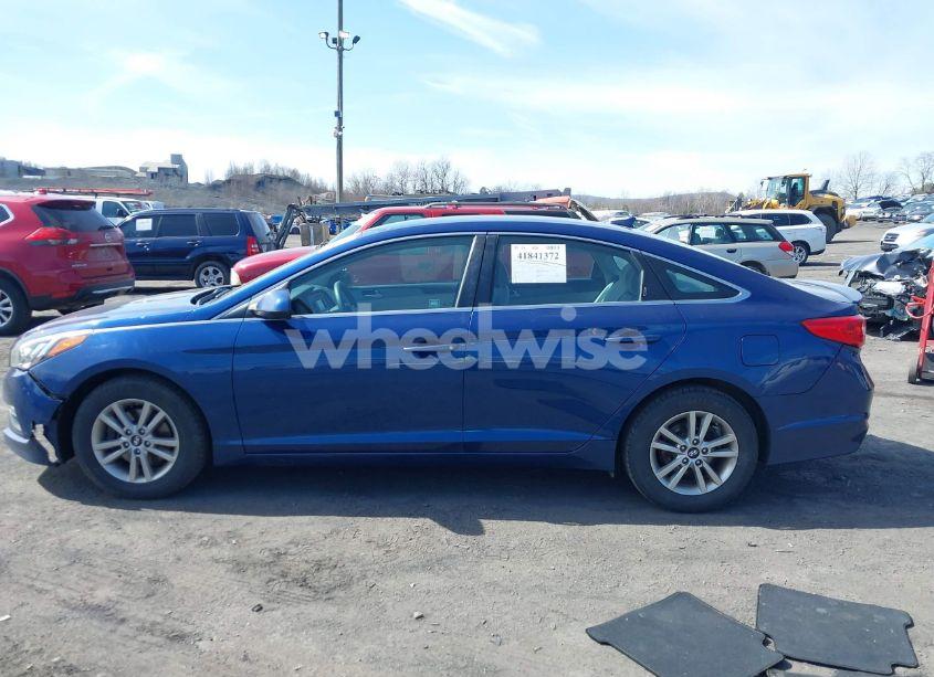 Photo 14 of 2015 Hyundai Sonata SE (VIN 5NPE24AF7FH158728)