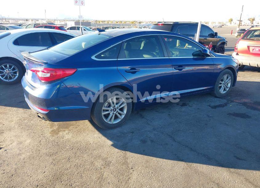 Photo 4 of 2015 Hyundai Sonata SE (VIN 5NPE24AF7FH159569)