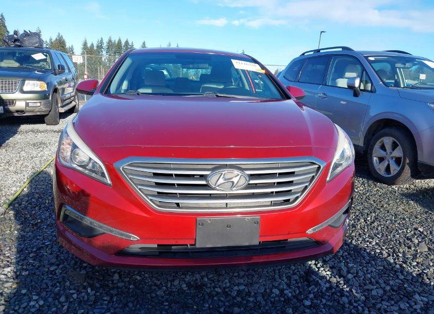 Photo 12 of 2015 Hyundai Sonata SE (VIN 5NPE24AF7FH173388)