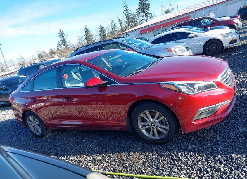 Photo 13 of 2015 Hyundai Sonata SE (VIN 5NPE24AF7FH173388)