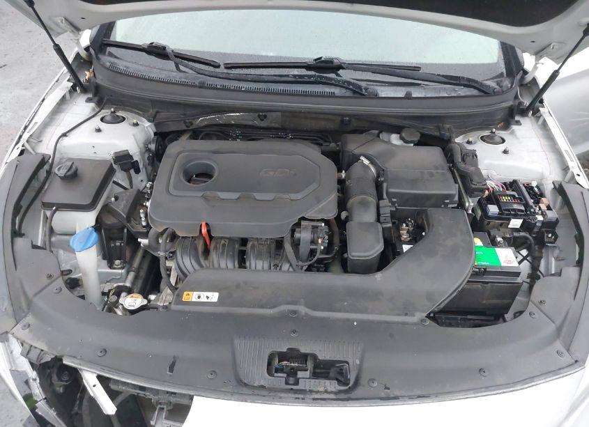 Photo 10 of 2015 Hyundai Sonata SE (VIN 5NPE24AF7FH175884)