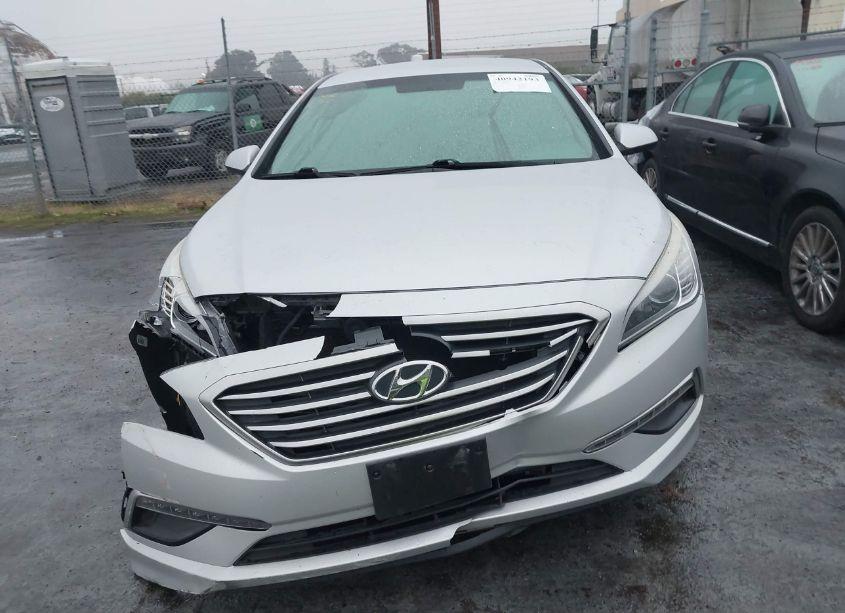 Photo 12 of 2015 Hyundai Sonata SE (VIN 5NPE24AF7FH175884)