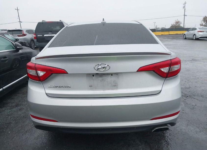 Photo 16 of 2015 Hyundai Sonata SE (VIN 5NPE24AF7FH175884)