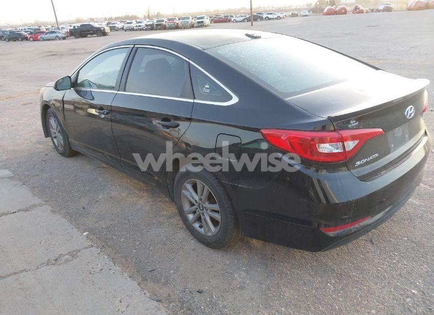 Photo 3 of 2015 Hyundai Sonata SE (VIN 5NPE24AF7FH204168)