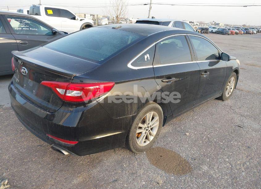 Photo 4 of 2015 Hyundai Sonata SE (VIN 5NPE24AF7FH204168)