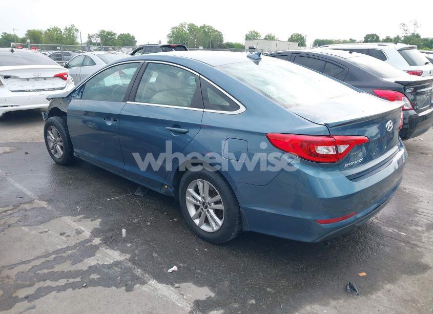 Photo 3 of 2015 Hyundai Sonata SE (VIN 5NPE24AF7FH206972)