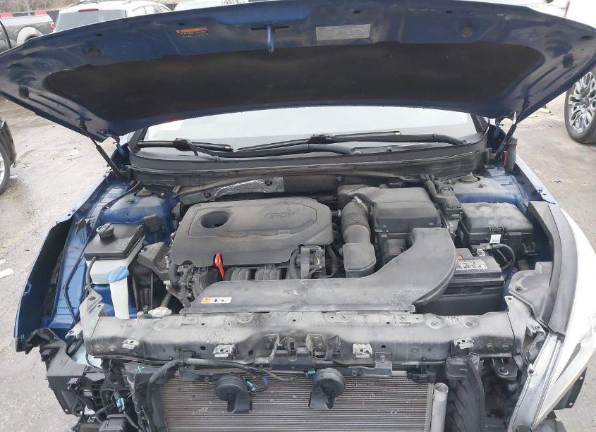 Photo 10 of 2015 Hyundai Sonata SE (VIN 5NPE24AF7FH217650)